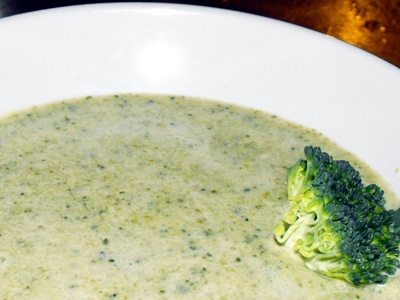 This broccoli soup recipe is easy to master for kids learning to cook but the result is definitely a vegetable soup to be proud of.
