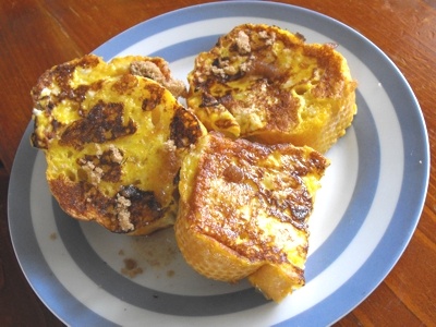 Making a French toast recipe is a great way to get rid of stale bread or spice up plain bead. Its so simple and only requires a few ingredients ...