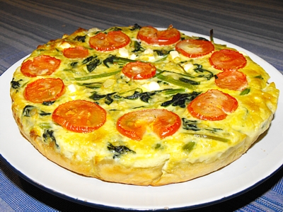 Spinach quiche with tomato