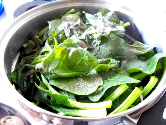 steaming spinach