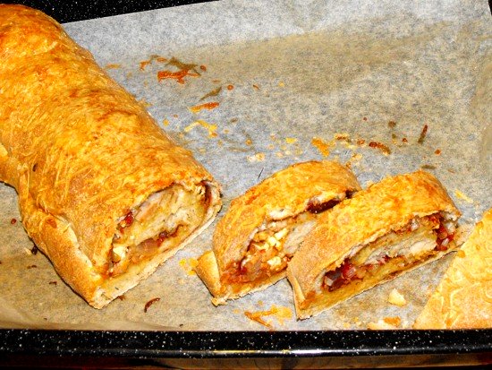 Everyone loves pizza. This pizza roll recipe is a variation on how to prepare and serve pizza. In a roll it serves as a fun pizza for any lunchbox, shared lunch or pot luck dinner.