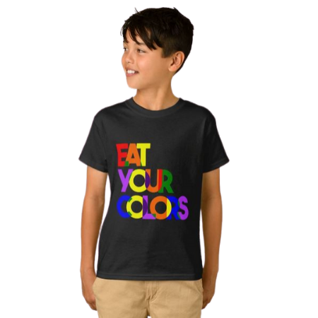 The kids printed t-shirt is a powerful affirmation to eat your colors regularly. It is a modern and abstract approach to the concept of good eating habits.