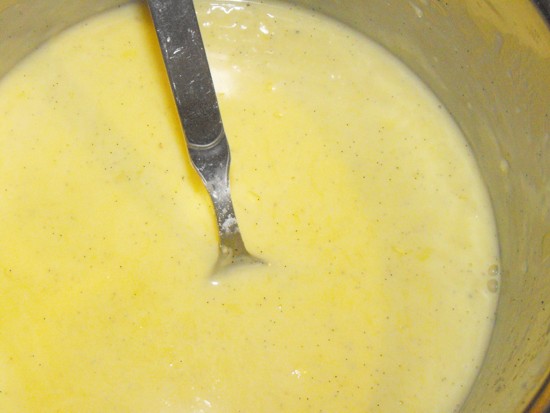 This vanilla sauce recipe gives you the chance to create a fabulous tasting real homemade sauce. Enhanced by a vanilla bean, which gives the sauce its vanilla flavour, warm yellow colour. 